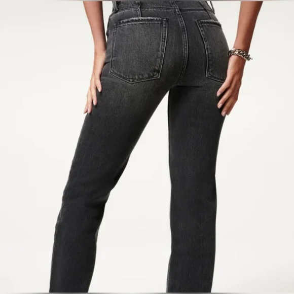 Good American | Black High-Waist Jeans - Picture 3 of 4